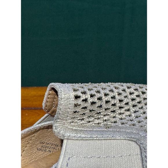 Frye Women's Melanie Perf Mule Sneaker size 8 - Picture 3 of 8